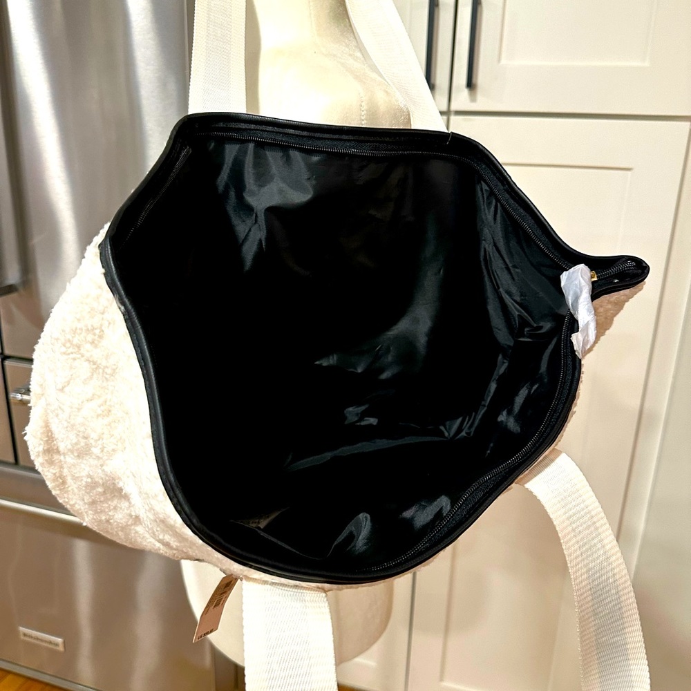 NWT Victoria’s Secret Teddy Fur Tote - Picture 5 of 5
